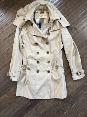 Burberry Brit Light Beige Double-Breasted Trench Coat with hood size 6